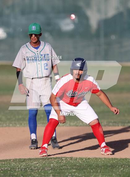 Thumbnail 1 in Highland @ East Bakersfield  photogallery.