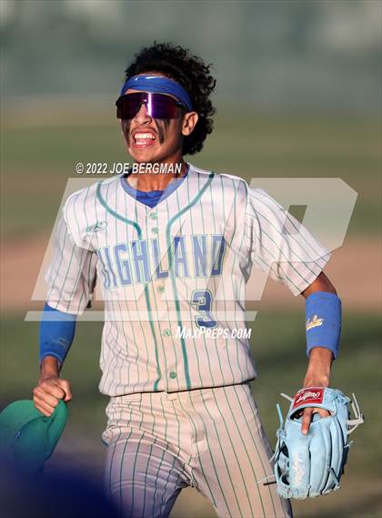 Thumbnail 3 in Highland @ East Bakersfield  photogallery.