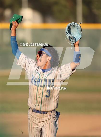 Thumbnail 1 in Highland @ East Bakersfield  photogallery.