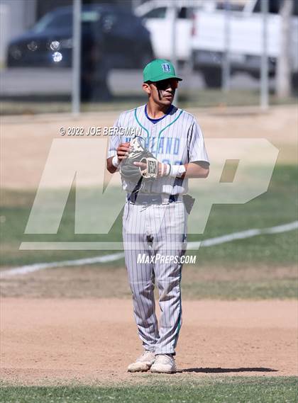Thumbnail 1 in Highland @ East Bakersfield  photogallery.