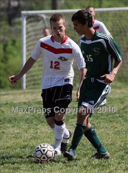 Thumbnail 2 in Maryville vs Notre Dame (Bearden Invitational) photogallery.