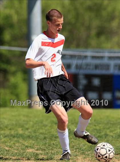Thumbnail 3 in Maryville vs Notre Dame (Bearden Invitational) photogallery.