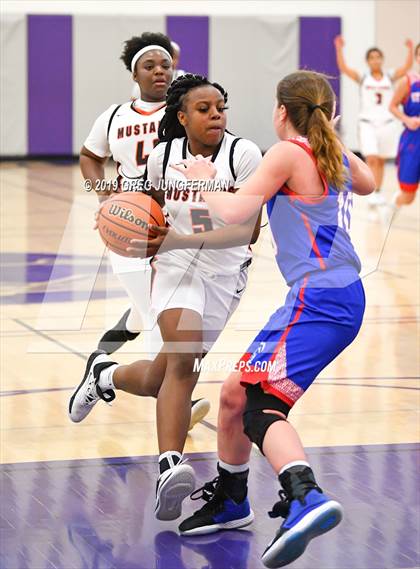 Thumbnail 3 in St. Vincent de Paul vs. Foothill (1st Annual Trojan Classic) photogallery.