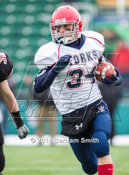 Thumbnail 1 in Chenango Forks vs. Maple Grove/Chautauqua Lake (NYSPHSAA Class C Semifinal) photogallery.
