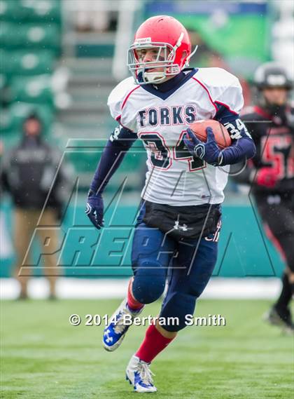 Thumbnail 3 in Chenango Forks vs. Maple Grove/Chautauqua Lake (NYSPHSAA Class C Semifinal) photogallery.