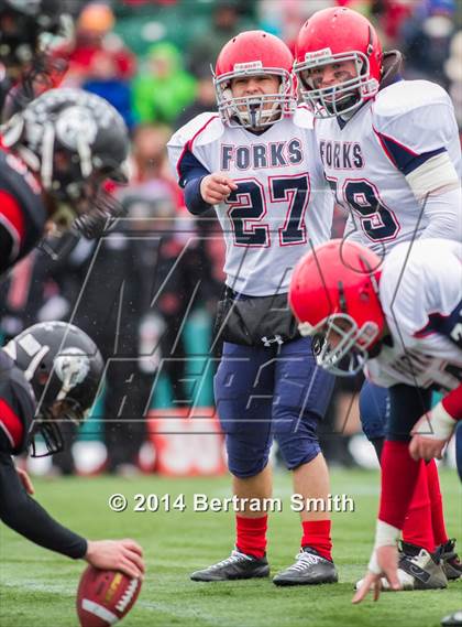 Thumbnail 3 in Chenango Forks vs. Maple Grove/Chautauqua Lake (NYSPHSAA Class C Semifinal) photogallery.