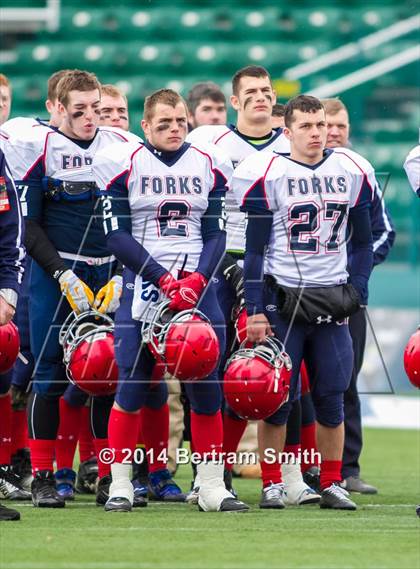 Thumbnail 1 in Chenango Forks vs. Maple Grove/Chautauqua Lake (NYSPHSAA Class C Semifinal) photogallery.