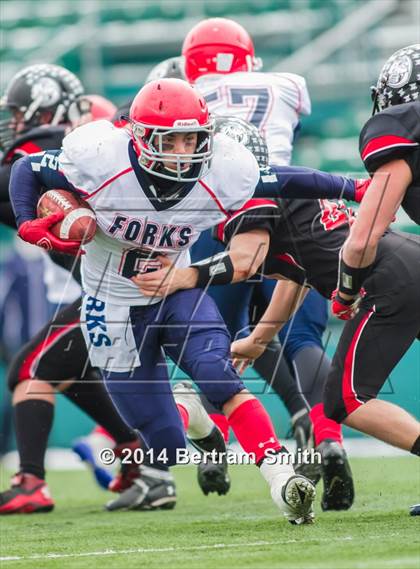 Thumbnail 1 in Chenango Forks vs. Maple Grove/Chautauqua Lake (NYSPHSAA Class C Semifinal) photogallery.