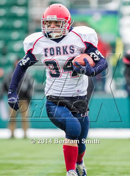 Thumbnail 2 in Chenango Forks vs. Maple Grove/Chautauqua Lake (NYSPHSAA Class C Semifinal) photogallery.