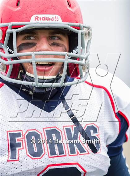 Thumbnail 1 in Chenango Forks vs. Maple Grove/Chautauqua Lake (NYSPHSAA Class C Semifinal) photogallery.