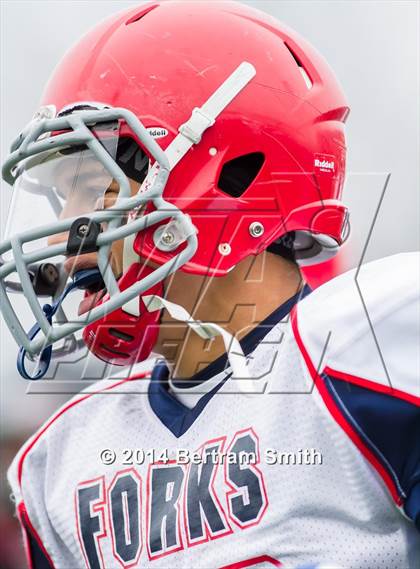 Thumbnail 3 in Chenango Forks vs. Maple Grove/Chautauqua Lake (NYSPHSAA Class C Semifinal) photogallery.