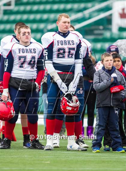 Thumbnail 2 in Chenango Forks vs. Maple Grove/Chautauqua Lake (NYSPHSAA Class C Semifinal) photogallery.