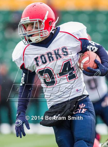Thumbnail 3 in Chenango Forks vs. Maple Grove/Chautauqua Lake (NYSPHSAA Class C Semifinal) photogallery.