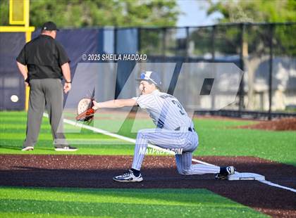 Thumbnail 1 in Tampa Catholic @ Calvary Christian photogallery.