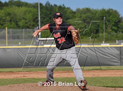 Thumbnail 3 in Mt. Vernon vs Salem (IHSA Regional Playoff) photogallery.