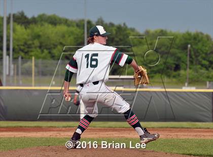Thumbnail 3 in Mt. Vernon vs Salem (IHSA Regional Playoff) photogallery.