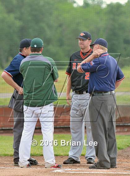 Thumbnail 2 in Mt. Vernon vs Salem (IHSA Regional Playoff) photogallery.