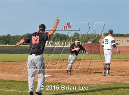 Thumbnail 3 in Mt. Vernon vs Salem (IHSA Regional Playoff) photogallery.