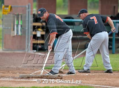 Thumbnail 1 in Mt. Vernon vs Salem (IHSA Regional Playoff) photogallery.
