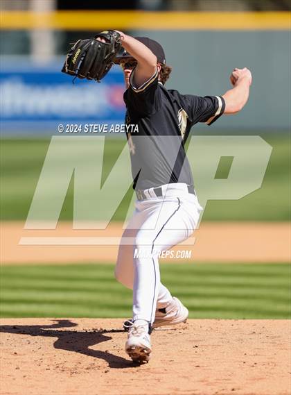 Thumbnail 1 in Monarch vs Legend (Coors Field) photogallery.