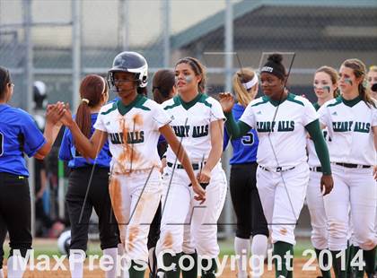 Thumbnail 1 in Clear Falls vs Dickinson photogallery.