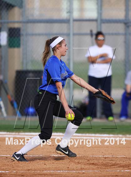 Thumbnail 2 in Clear Falls vs Dickinson photogallery.