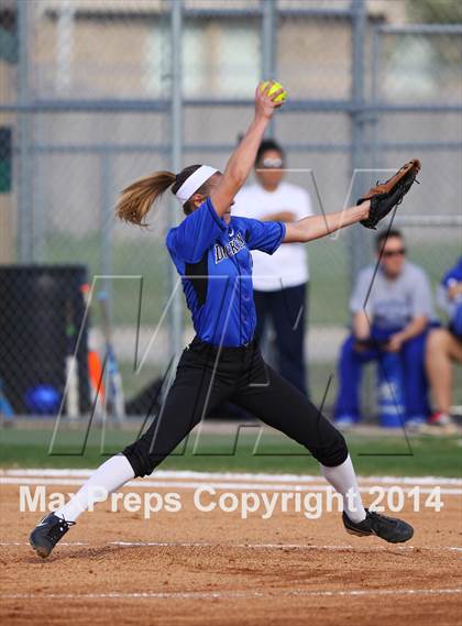 Thumbnail 1 in Clear Falls vs Dickinson photogallery.
