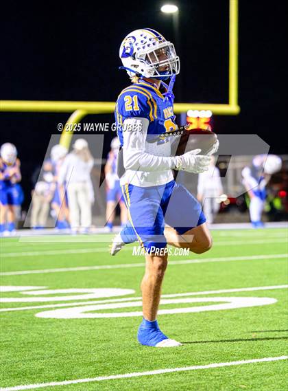 Thumbnail 2 in Carthage @ Brock (UIL 4A D2 Football State Semifinal) photogallery.