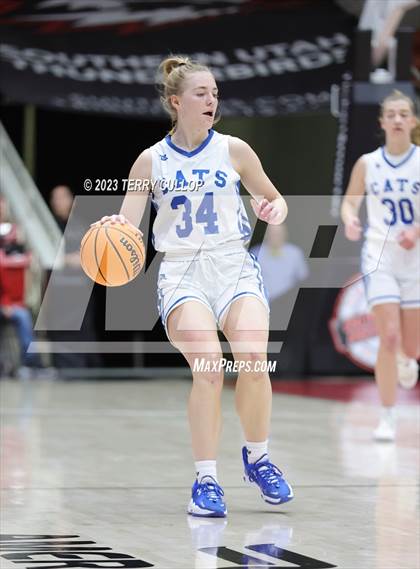 Thumbnail 2 in Carbon vs. Richfield UHSAA 3A 3rd / 4th Place) photogallery.