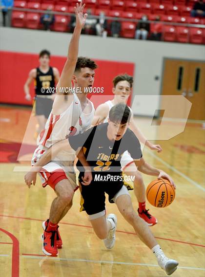 Thumbnail 2 in Prairie Grove @ Farmington photogallery.