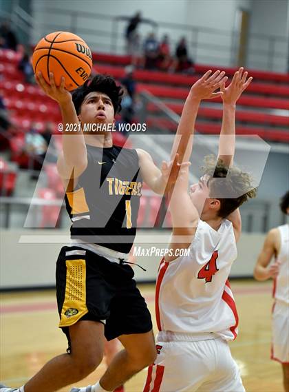 Thumbnail 2 in Prairie Grove @ Farmington photogallery.