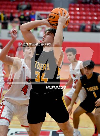 Thumbnail 3 in Prairie Grove @ Farmington photogallery.