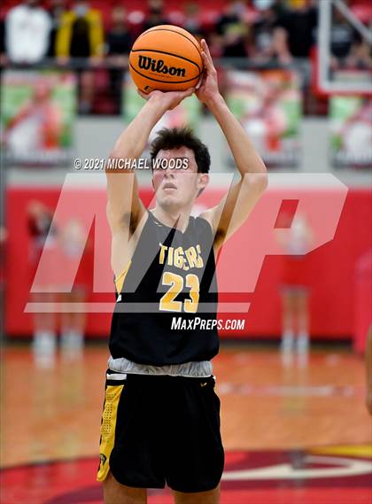 Thumbnail 3 in Prairie Grove @ Farmington photogallery.