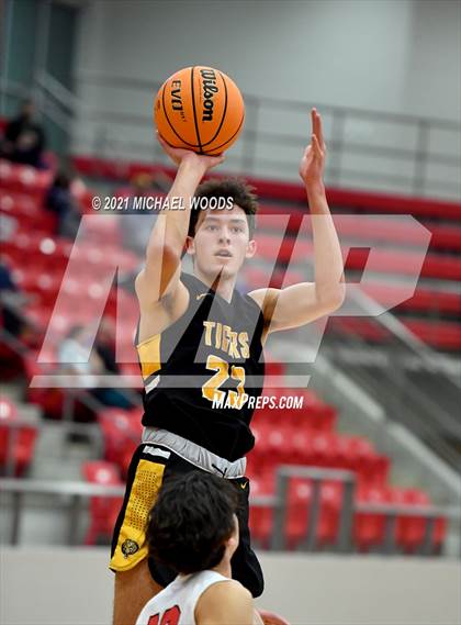 Thumbnail 2 in Prairie Grove @ Farmington photogallery.
