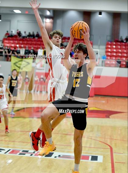 Thumbnail 2 in Prairie Grove @ Farmington photogallery.