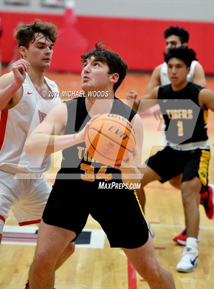 Thumbnail 2 in Prairie Grove @ Farmington photogallery.