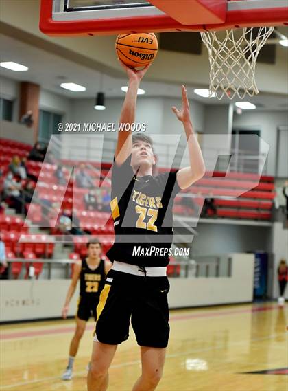 Thumbnail 1 in Prairie Grove @ Farmington photogallery.