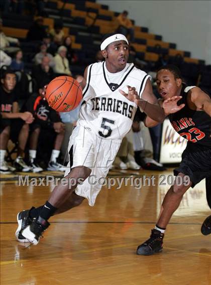 Thumbnail 3 in Carbondale vs. Scott County Central (Best of the Midwest Shootout)  photogallery.