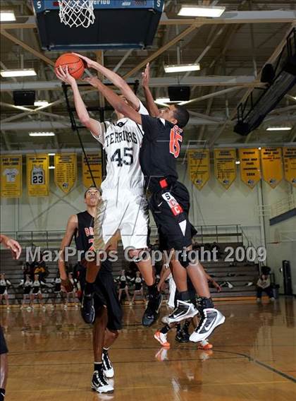 Thumbnail 3 in Carbondale vs. Scott County Central (Best of the Midwest Shootout)  photogallery.