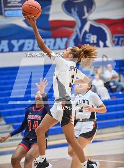 Thumbnail 1 in Alvin vs San Antonio Memorial (McDonald's Texas Invitational) photogallery.