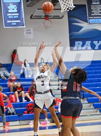 Thumbnail 1 in Alvin vs San Antonio Memorial (McDonald's Texas Invitational) photogallery.
