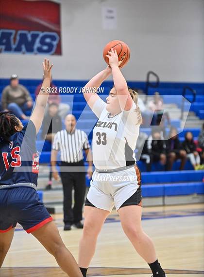 Thumbnail 2 in Alvin vs San Antonio Memorial (McDonald's Texas Invitational) photogallery.