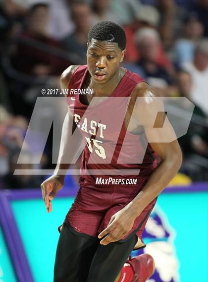 Thumbnail 3 in Oak Ridge vs. Memphis East (City of Palms Classic) photogallery.
