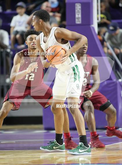 Thumbnail 1 in Oak Ridge vs. Memphis East (City of Palms Classic) photogallery.