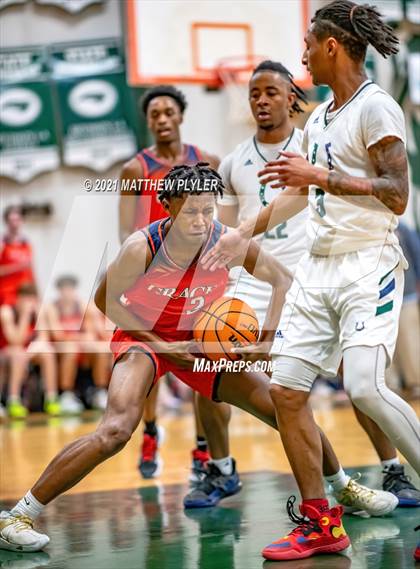 Thumbnail 3 in Crossroads Christian vs. GRACE Christian (Greenfield Christmas Tournament) photogallery.