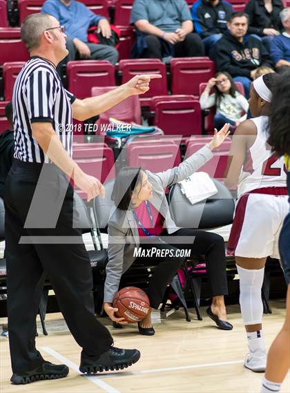 Thumbnail 3 in Notre Dame vs. Sacred Heart Prep (CIF CCS D4 Final) photogallery.