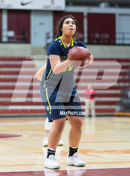 Thumbnail 3 in Notre Dame vs. Sacred Heart Prep (CIF CCS D4 Final) photogallery.
