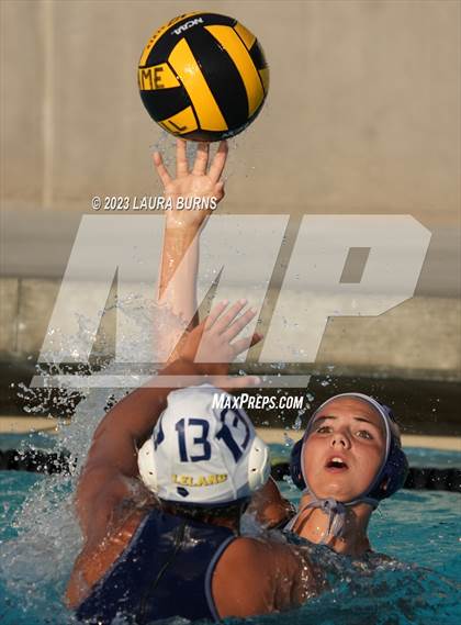 Thumbnail 1 in Clovis East vs Leland (Central Valley Showdown) photogallery.