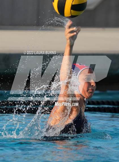 Thumbnail 2 in Clovis East vs Leland (Central Valley Showdown) photogallery.