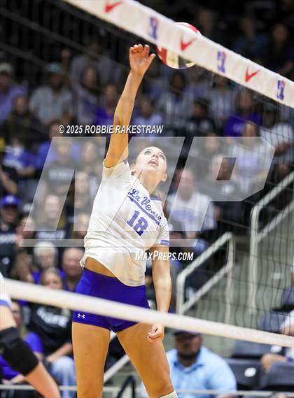Thumbnail 2 in Decatur @ La Vernia (UIL 4A D1 Volleyball Final) photogallery.